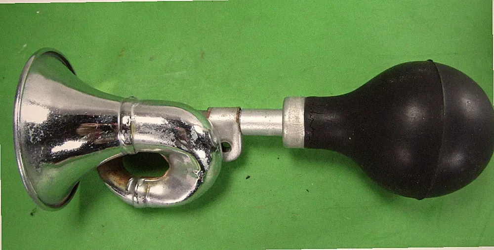 BICYCLE BUGLE HORN CHROME OLD STYLE BEACH CRUISER LOWRIDER BIKES CYCLING Vintage